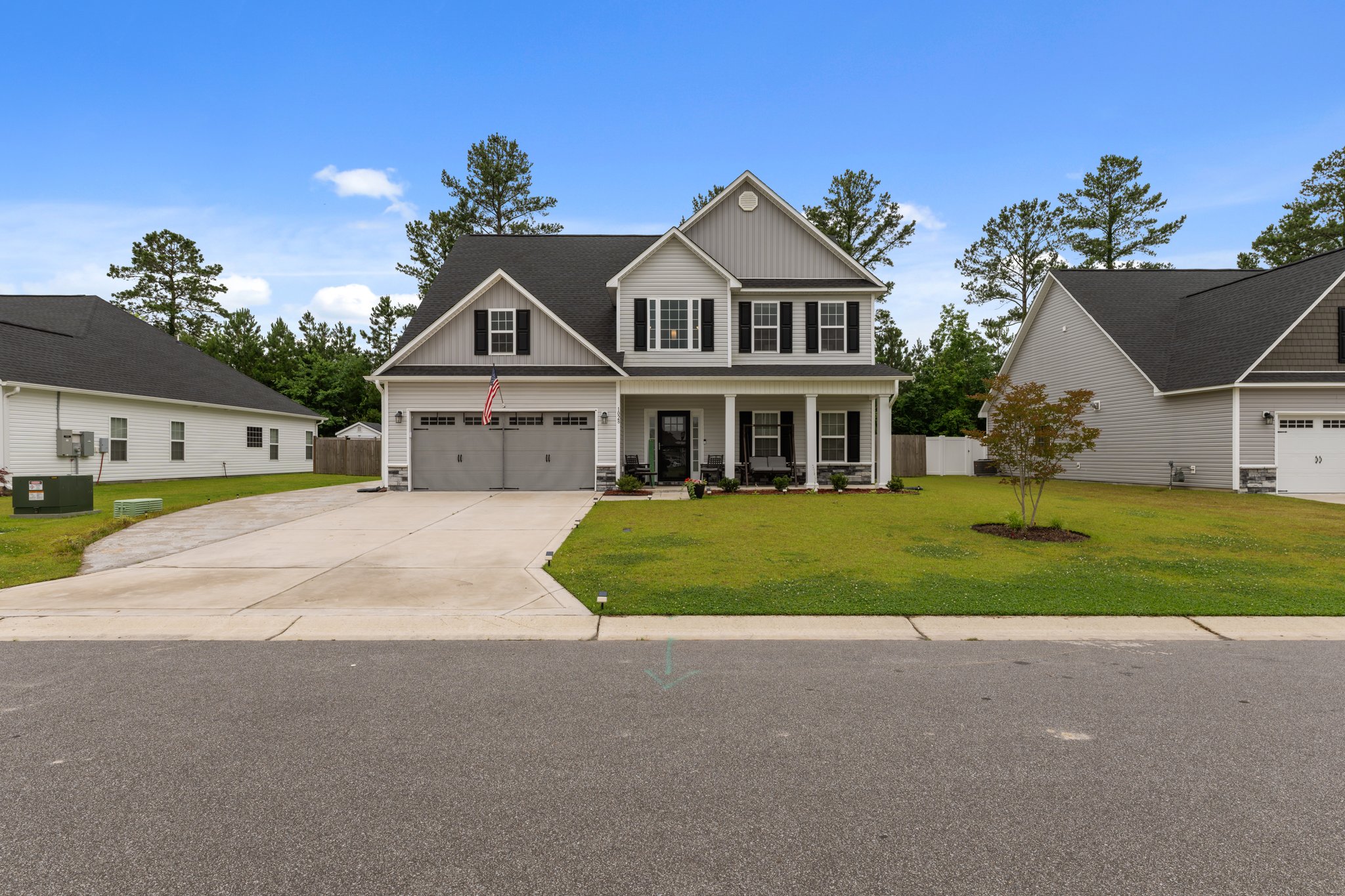1028 Mackerel Manor