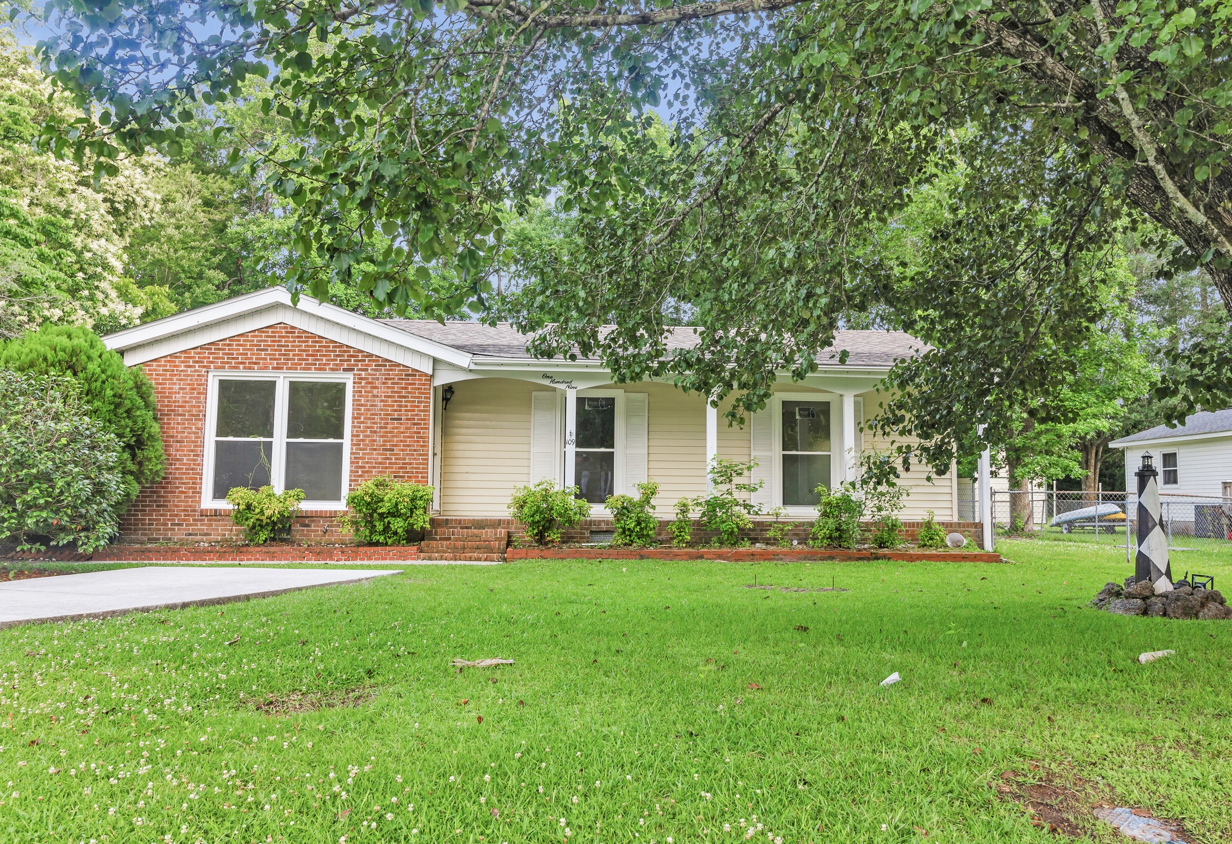 109 Elizabeth Street