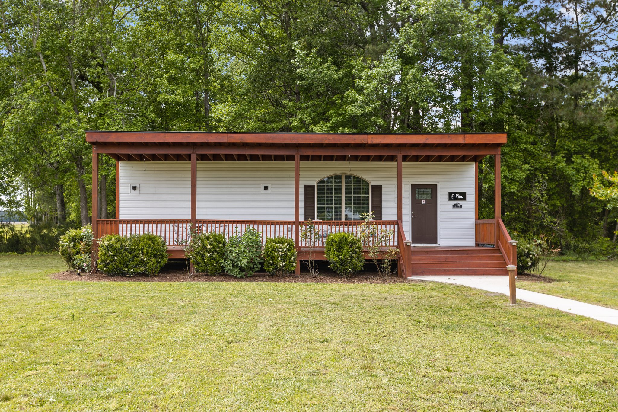 2116 Las Flores Lane