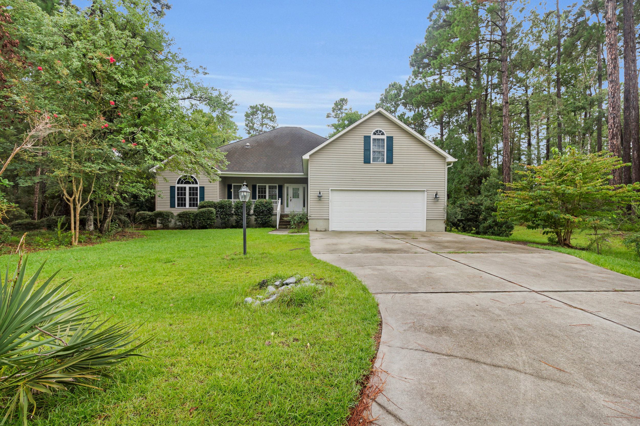 907 Port Royal Court