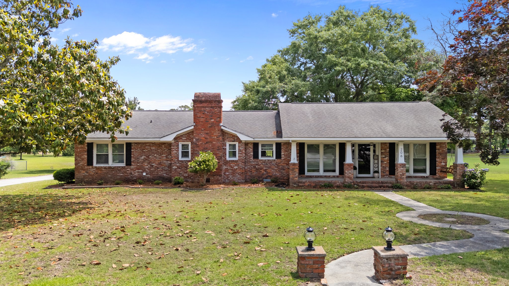 206 Brentwood Court
