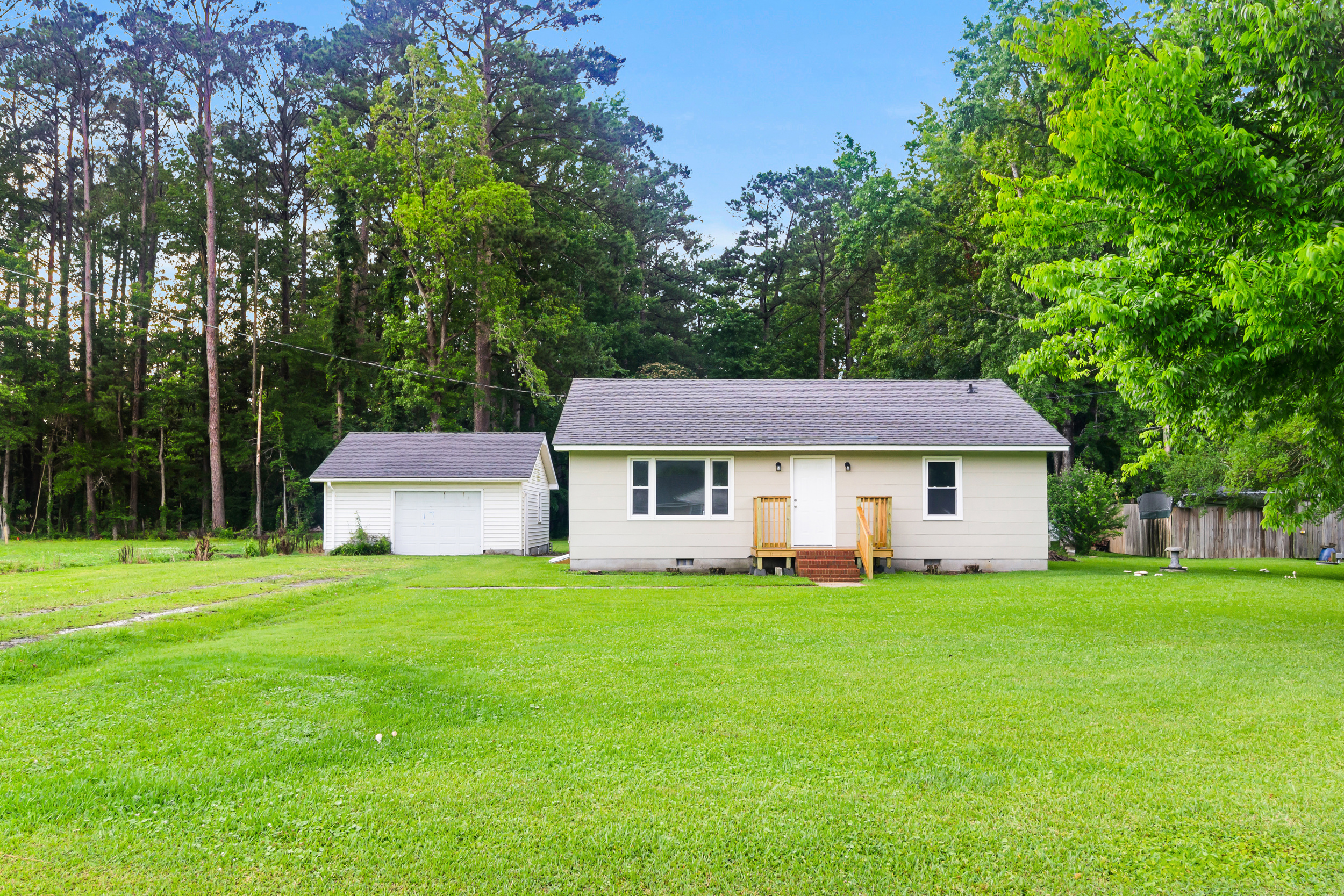 300 Battleground Avenue