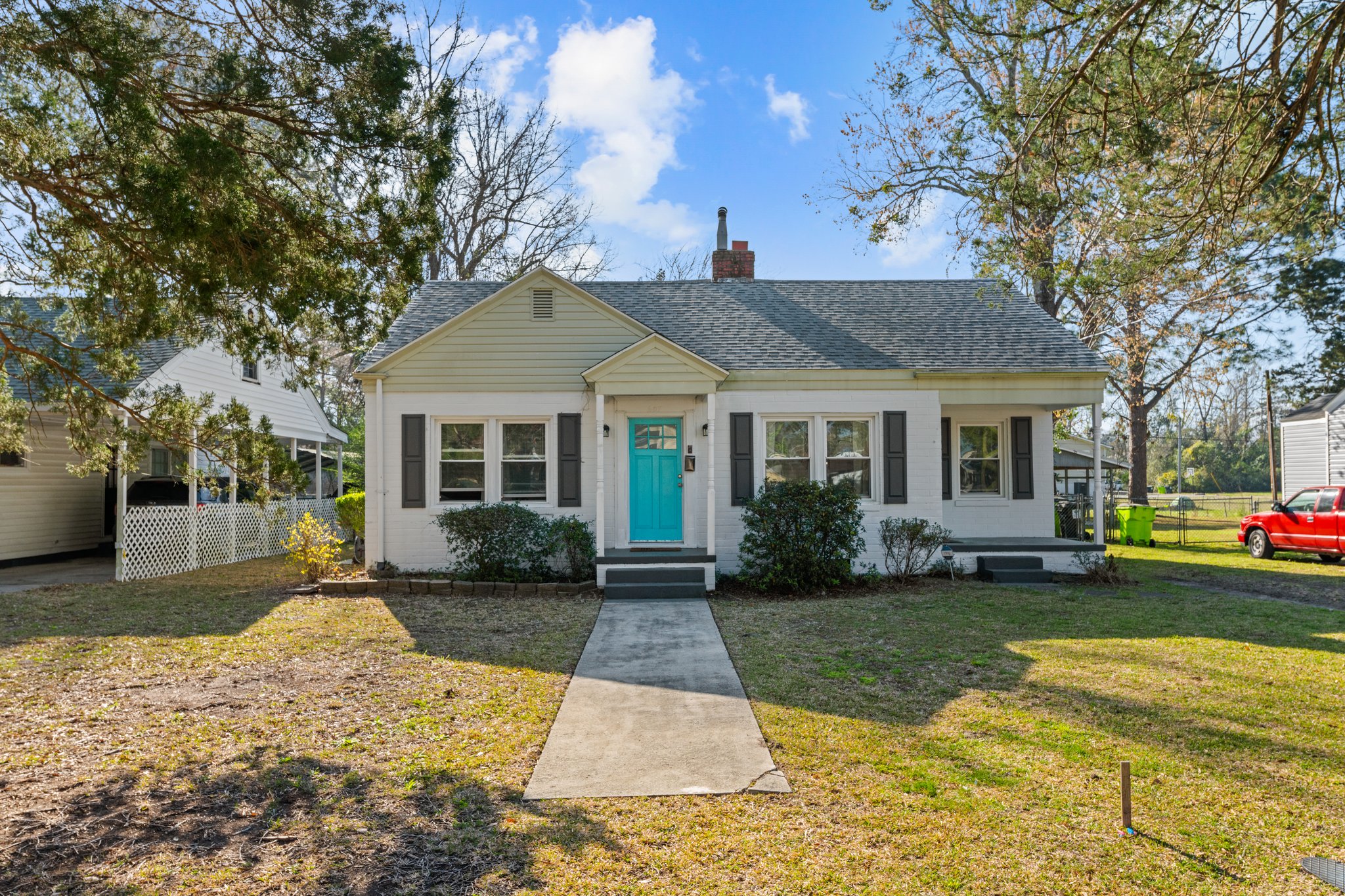 607 Watson Avenue