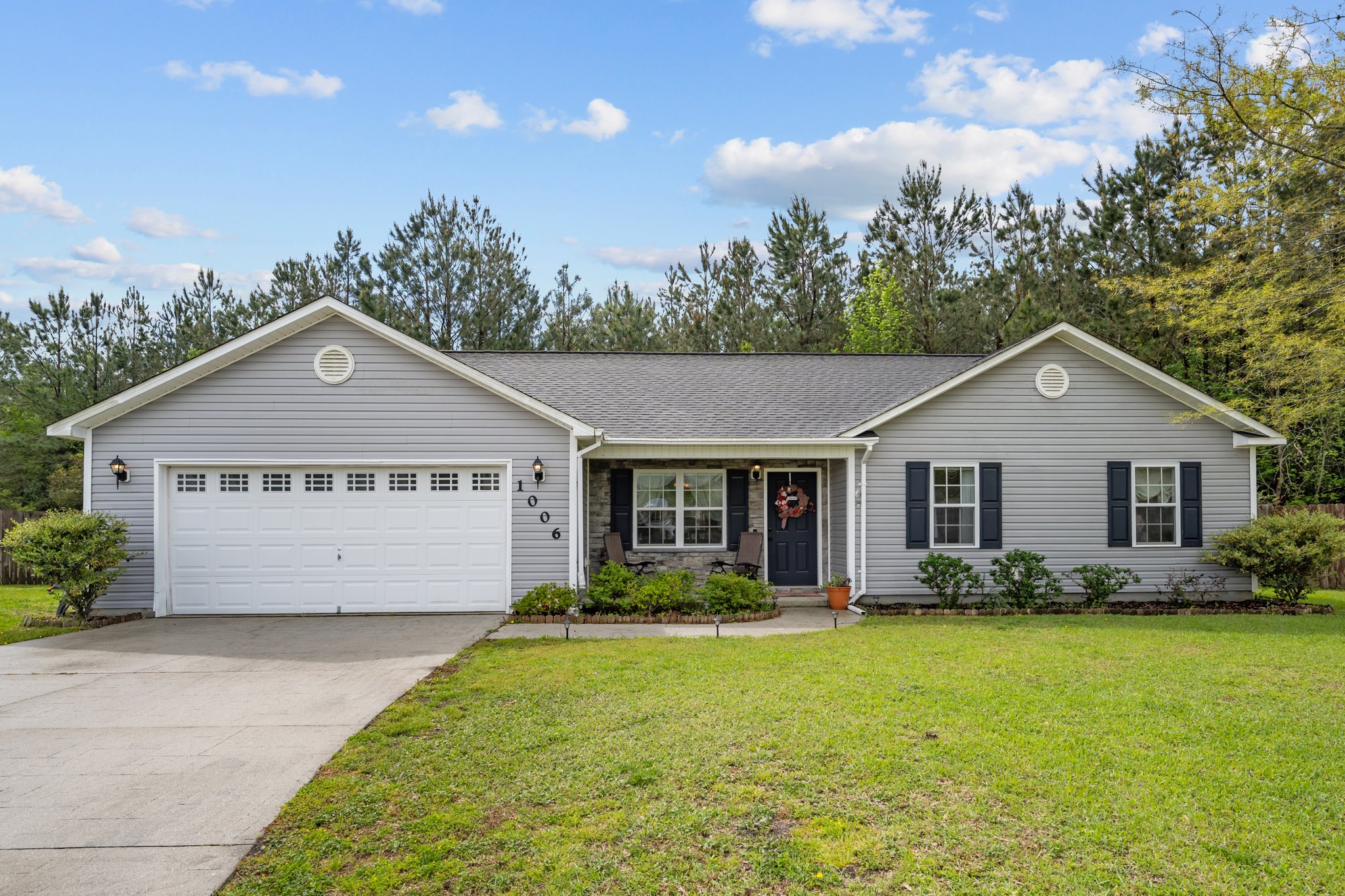 1006 Hollyfield Court